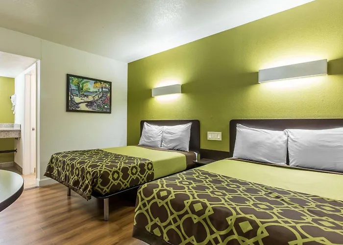 Rodeway Inn Downtown Hanford
