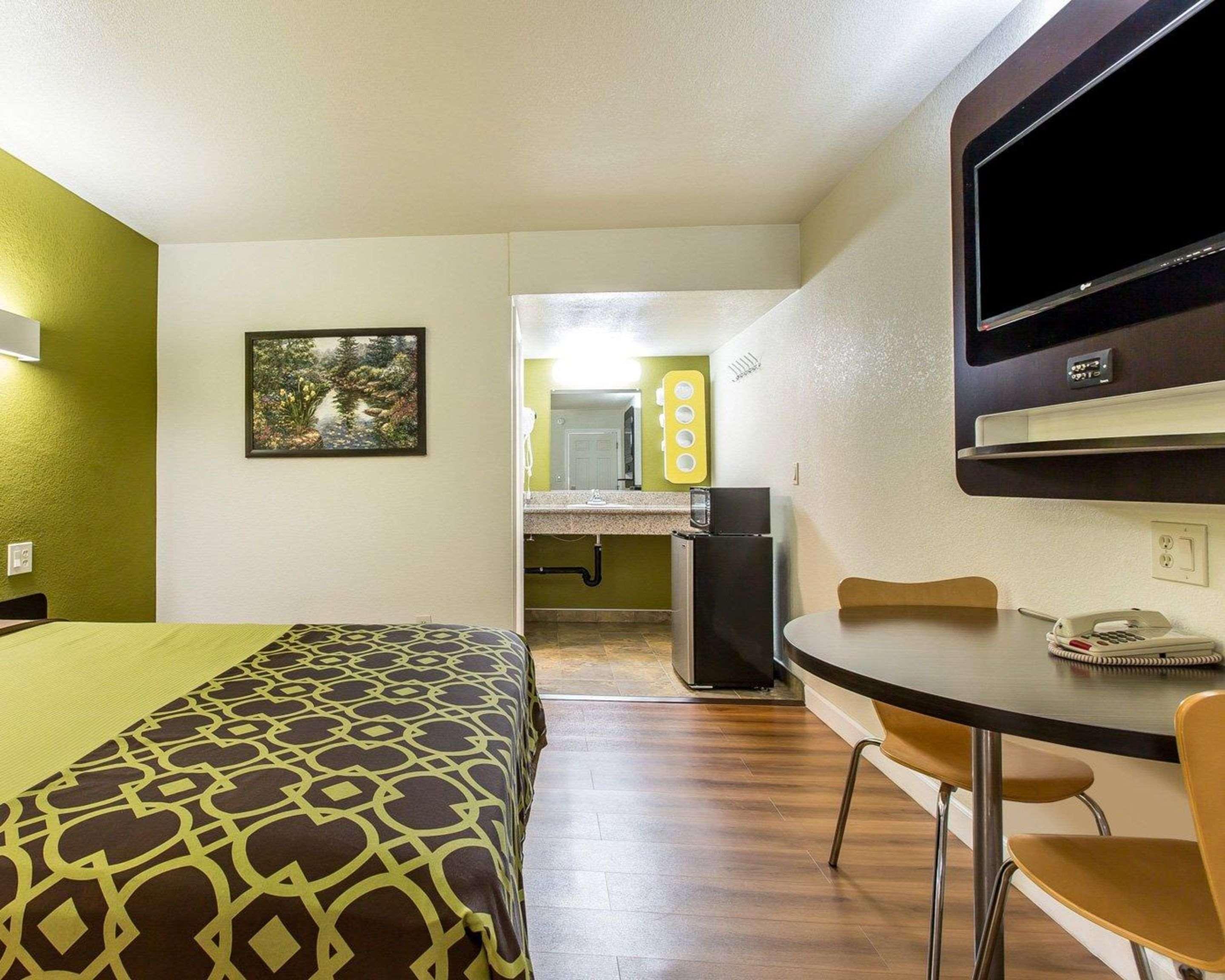 Rodeway Downtown Gasthof Hanford